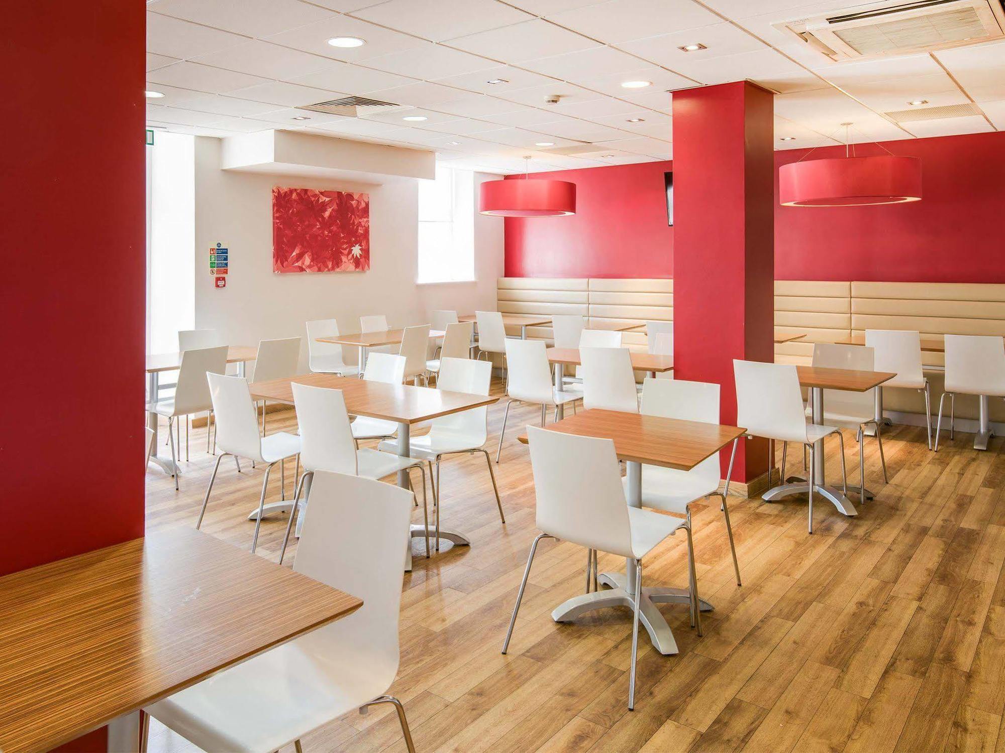 Travelodge Cameron Toll Hotel Единбург Екстер'єр фото