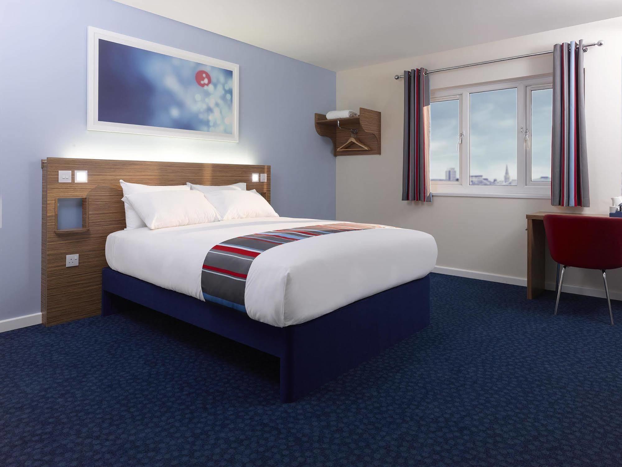 Travelodge Cameron Toll Hotel Единбург Екстер'єр фото